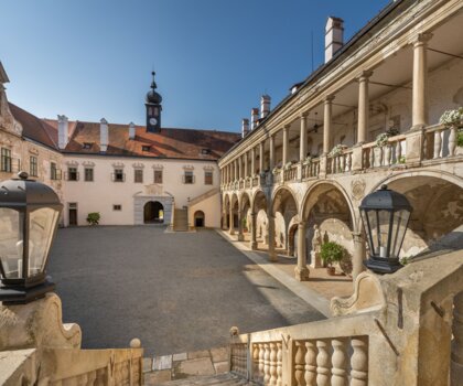 Státní zámek Uherčice Státní zámek Uherčice